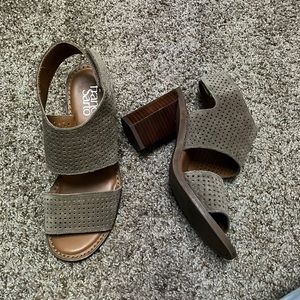 Like new Franco Sarto Open toe block heel